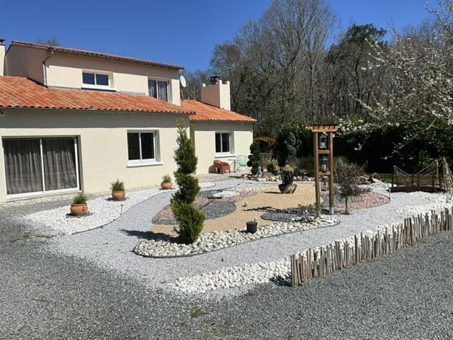Maison Sous Les Chenes Le Gua  Bagian luar foto